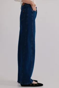 Babette. Jeans estruturado