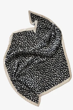 Bandana plissada estampada em dois tons