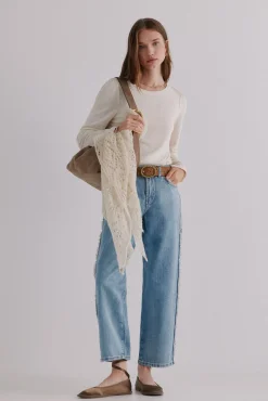 Berta. Jeans desfiado