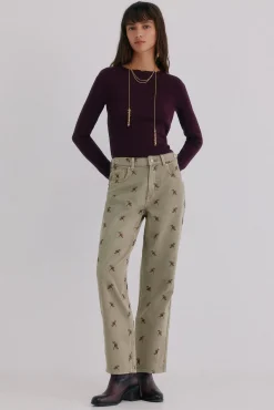 Bettina. Calça jeans bordada