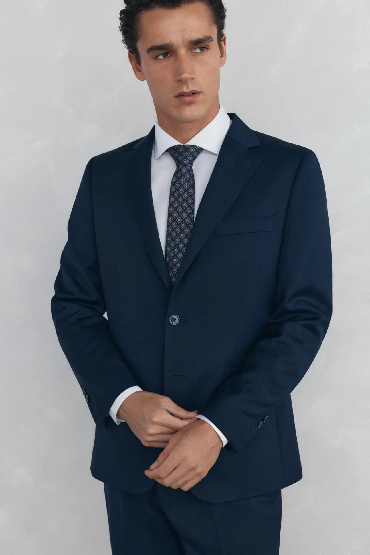 Blazer bi-elástico liso e sob medida