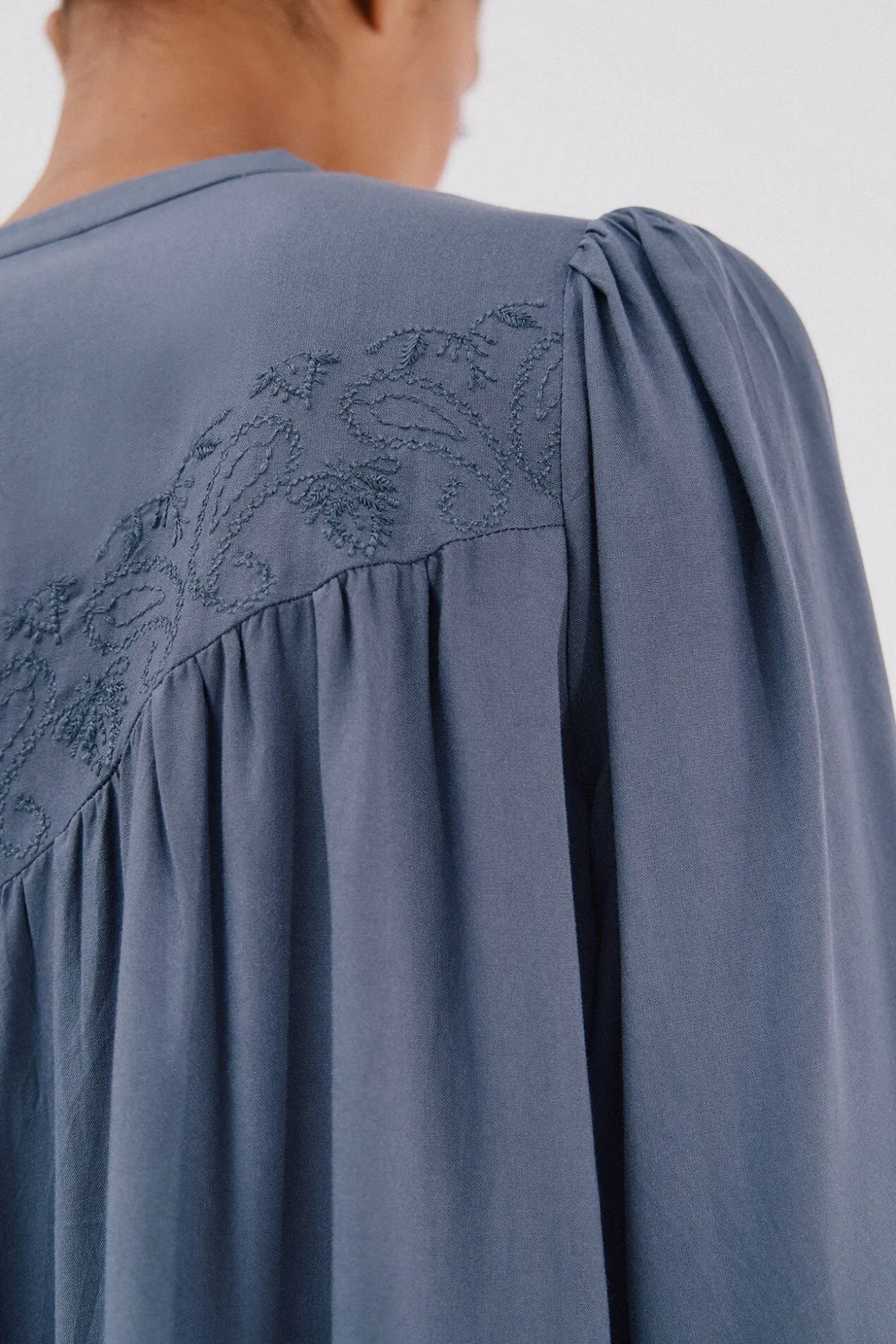 Blusa com bordado