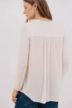 Blusa com borlas