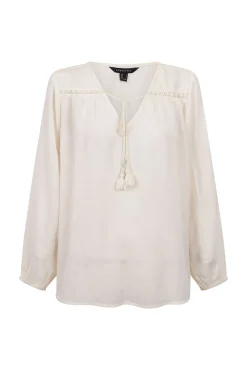 Blusa com borlas