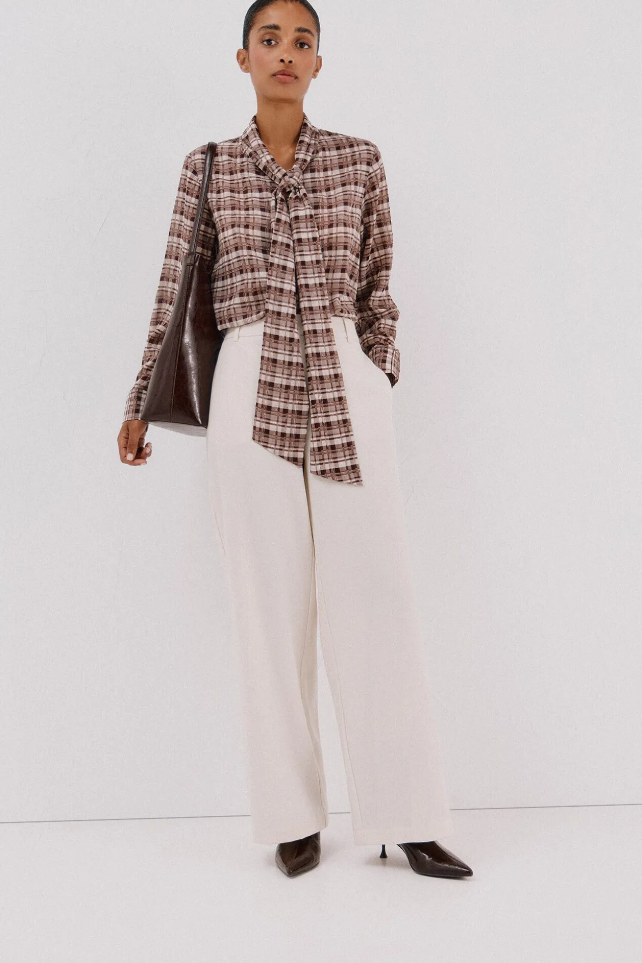 Blusa com laço estampa xadrez
