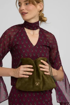 Blusa com motivos estampado no gola
