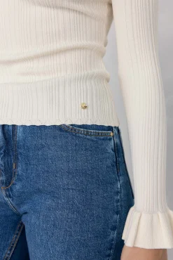 Blusa de malha com folho