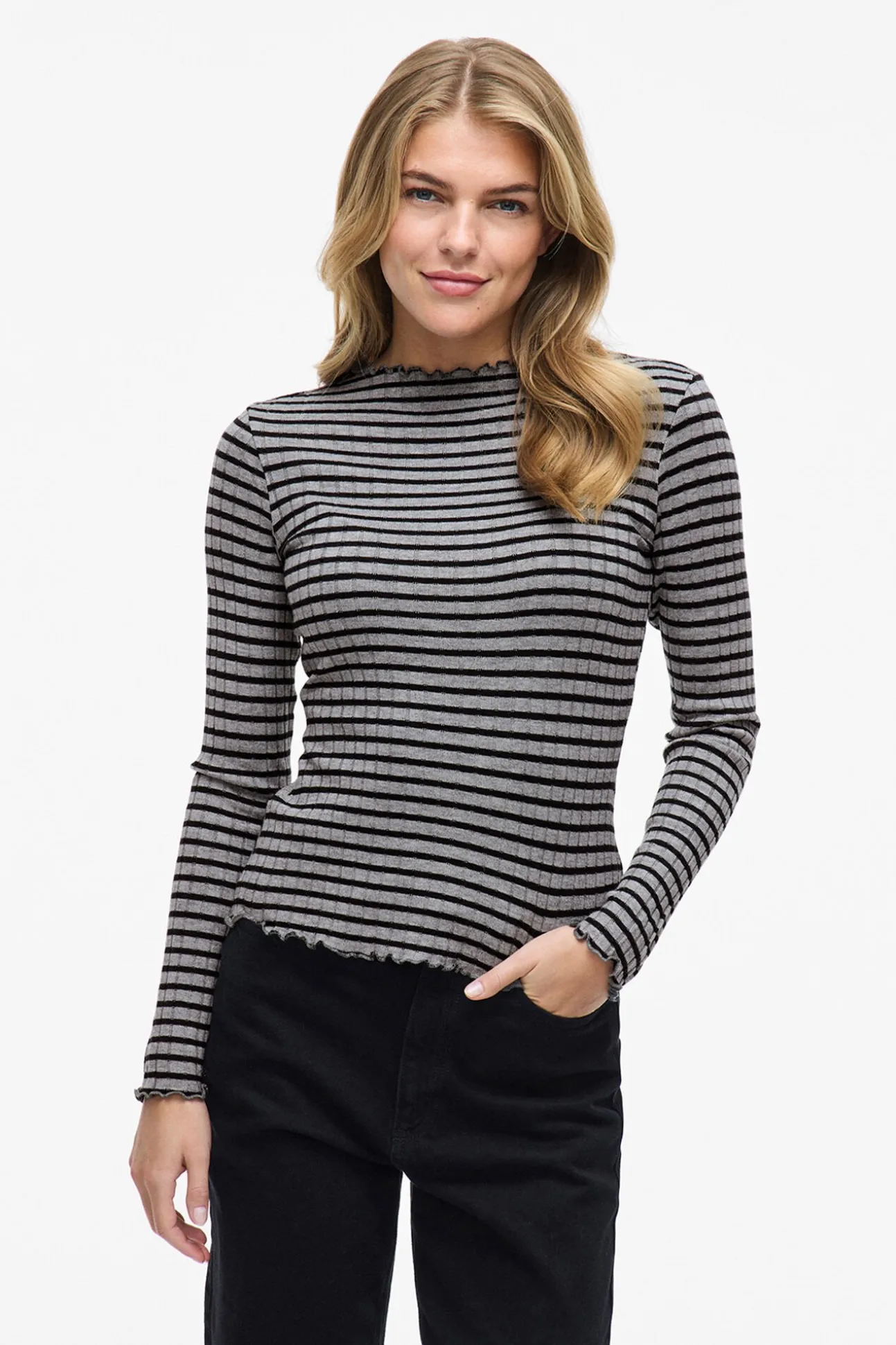 Blusa de manga comprida com vivo
