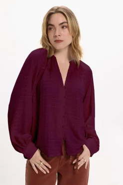 Blusa de manga comprida com gola mao