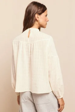 Blusa de renda