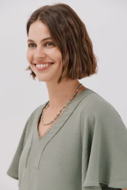 Blusa de renda com babados