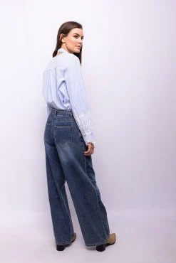 Blusa de riscas renda