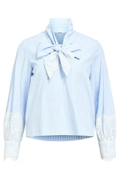Blusa de riscas renda