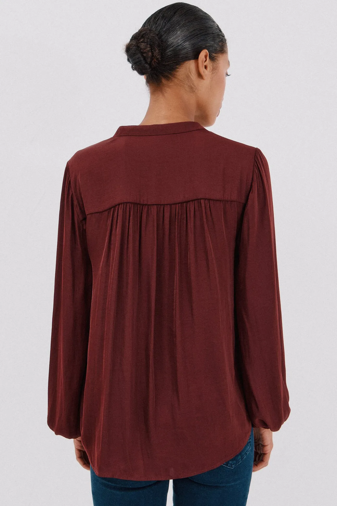 Blusa de satin fluido