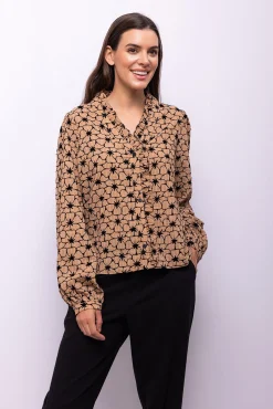 Blusa de tecido texturizado