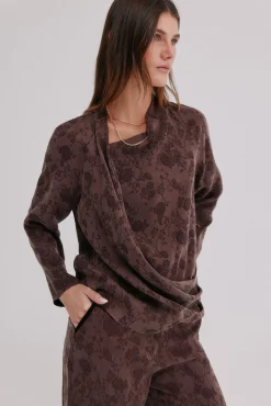 Blusa jacquard . Concha