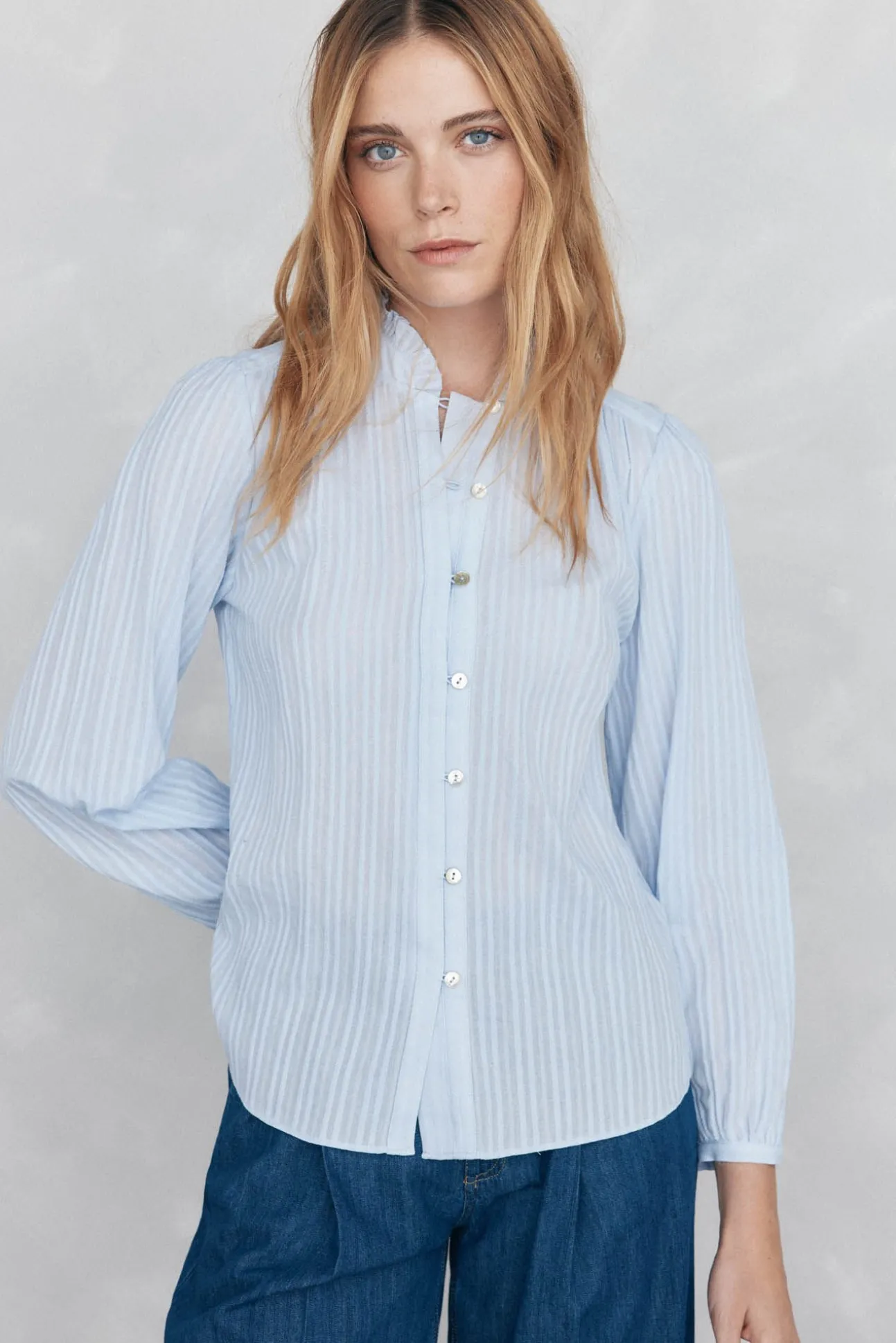 Blusa lisa e solta