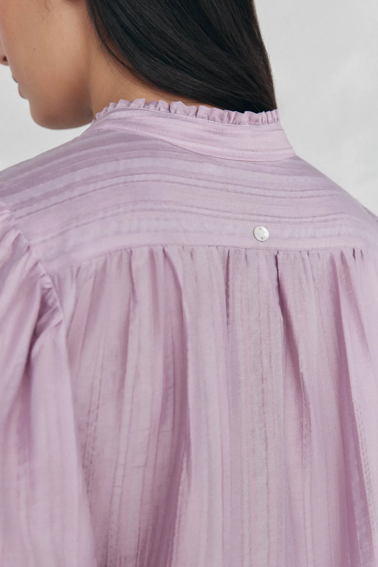 Blusa lisa e solta