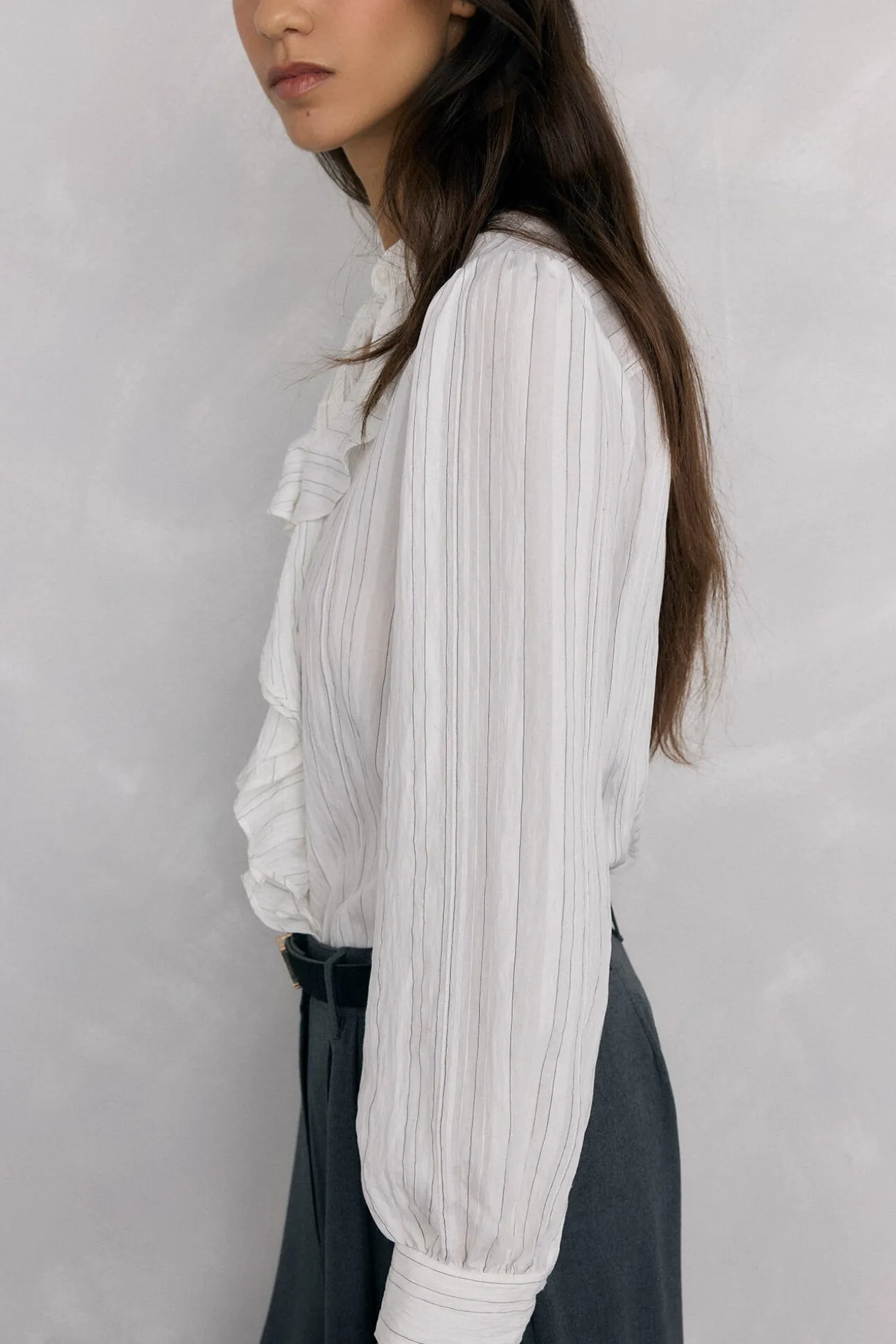 Blusa riscas com folho