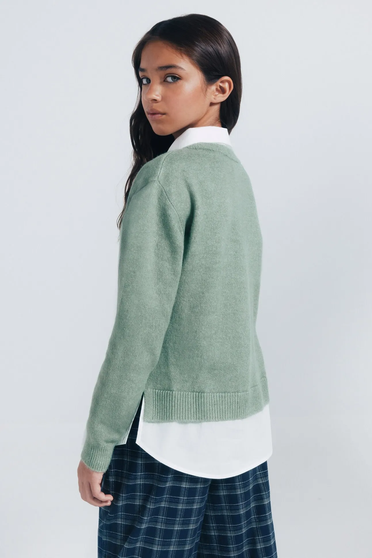 Blusa tipo camisa para menina.