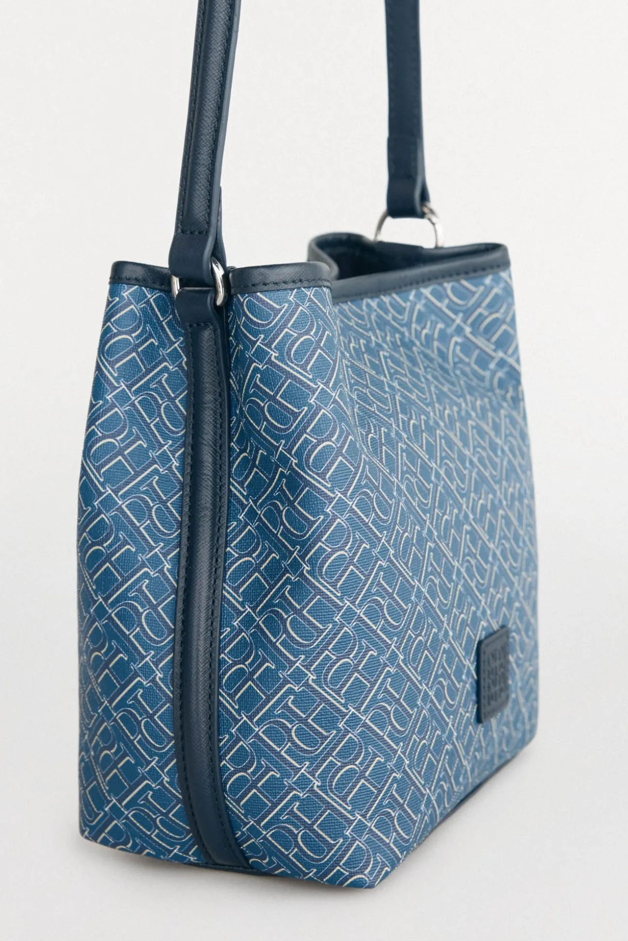 Bolsa balde com alça alça monograma