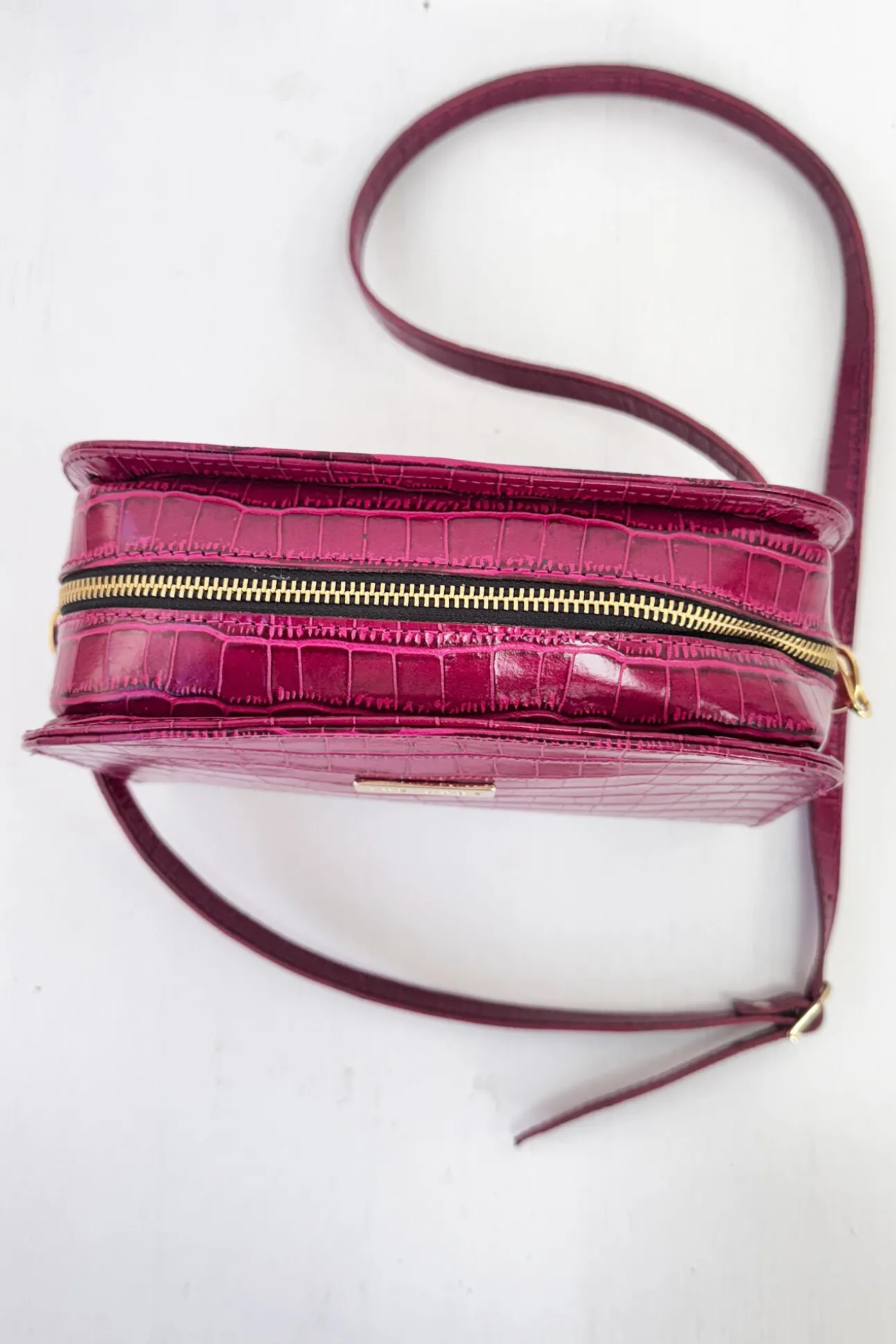 Bolsa Cassandra em pele framboesa