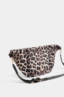 Bolsa de cintura com estampado de leopardo
