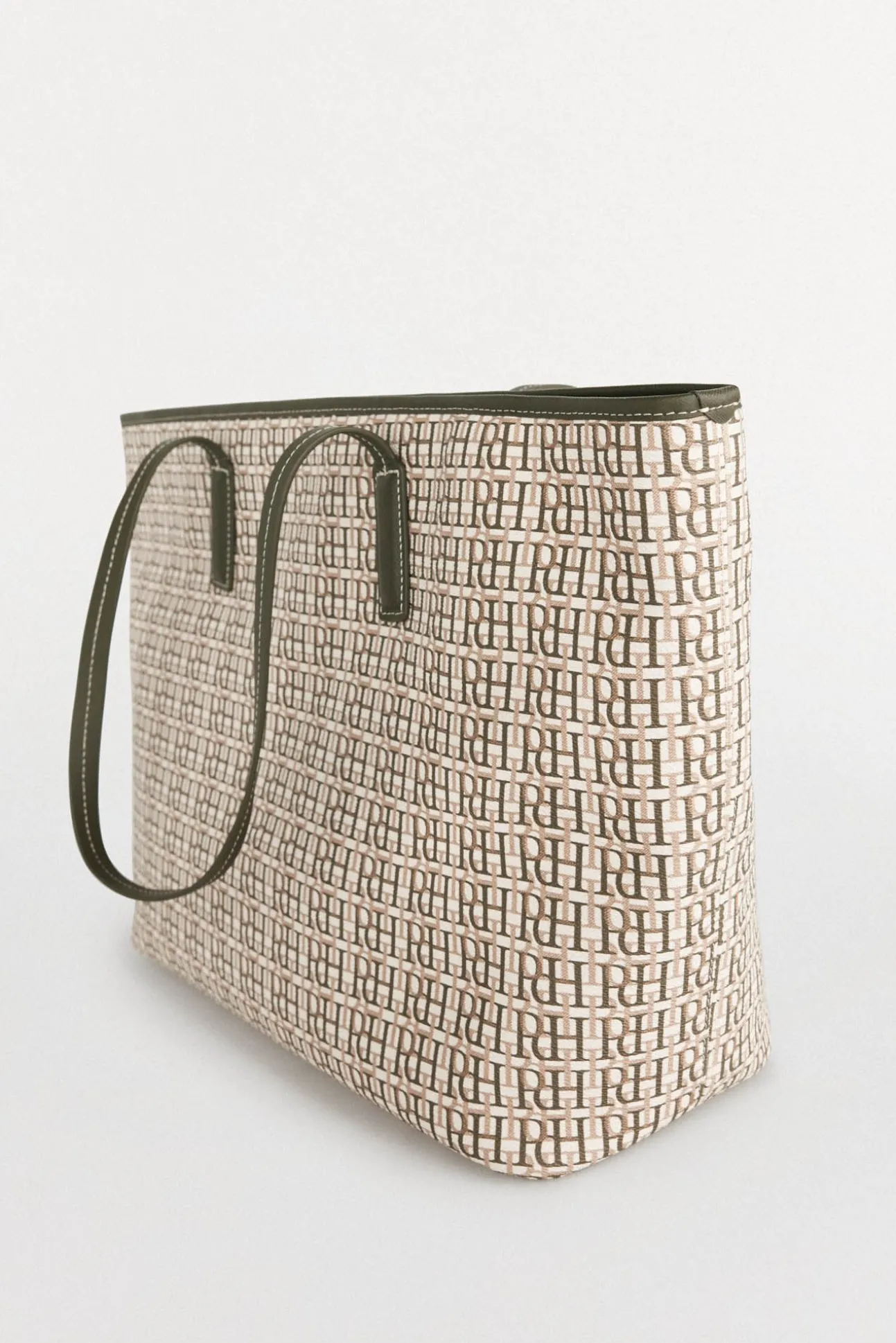 Bolsa de compras com monograma