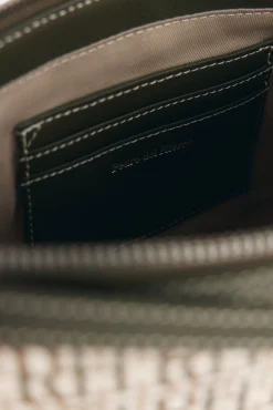 Bolsa de ombro com monograma