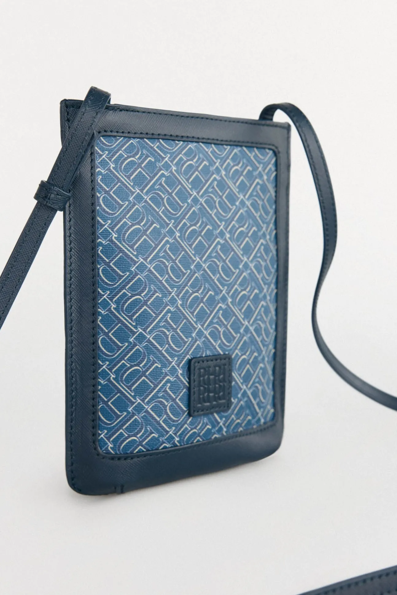 Bolsa para celular com alça ajustável