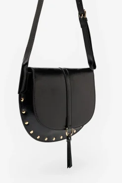 Bolsa transversal com lapela e alças