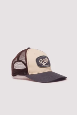 Boné Trucker com patch frontal