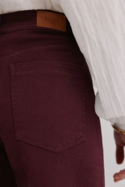 Bonnie. Calça jeans de perna larga