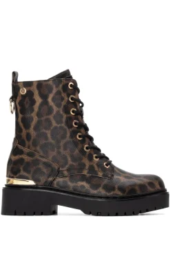 Bota de amarrar
