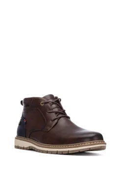 Bota de amarrar