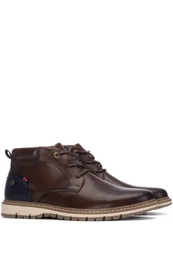 Bota de amarrar