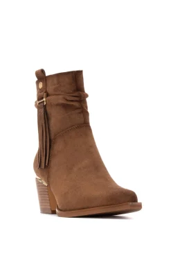 Bota de camurça com franjas