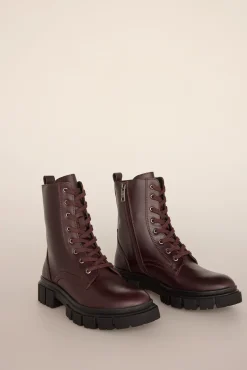 Bota de combate de pele