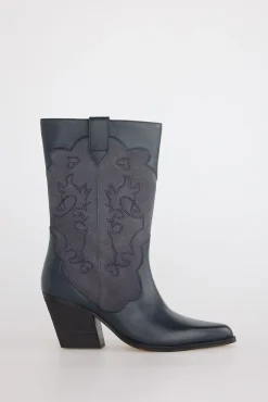 Bota de pele e croute