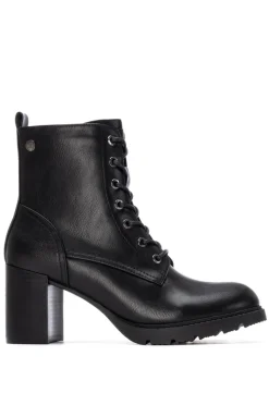 Bota de salto com cadarço