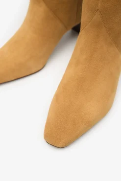 Bota de salto de croute
