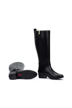Botas