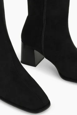Botas de camurça com salto