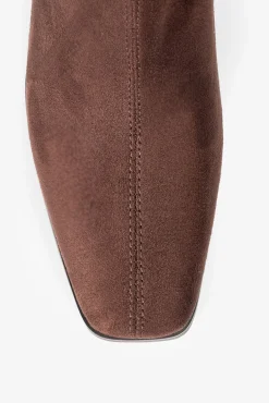 Botas Flare de Camurça Feminina