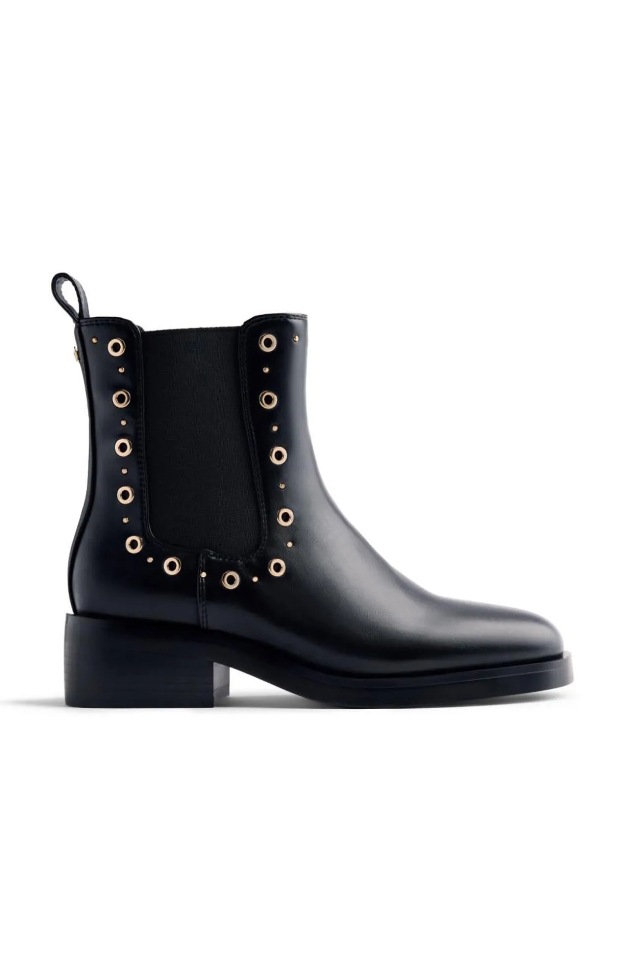 Botins Chelsea Halma com tachas e ilhós