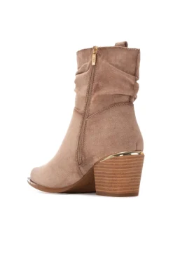 Botins cowboy com franjas