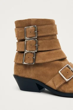Botins de cano curto de couro camurça Eras