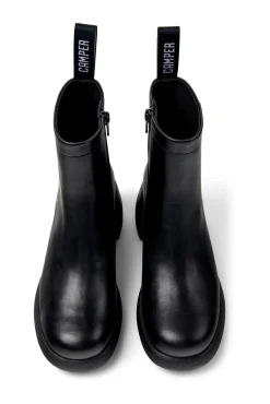 Botins de couro