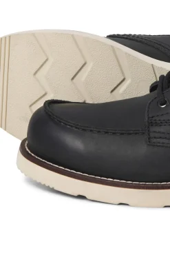 Botins de couro com sola de borracha