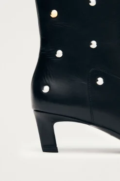 Botins de couro Nash Studs até o tornozelo